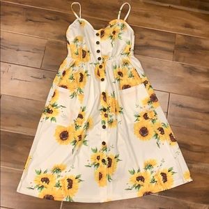 Sunflower Sundress w/ Pockets